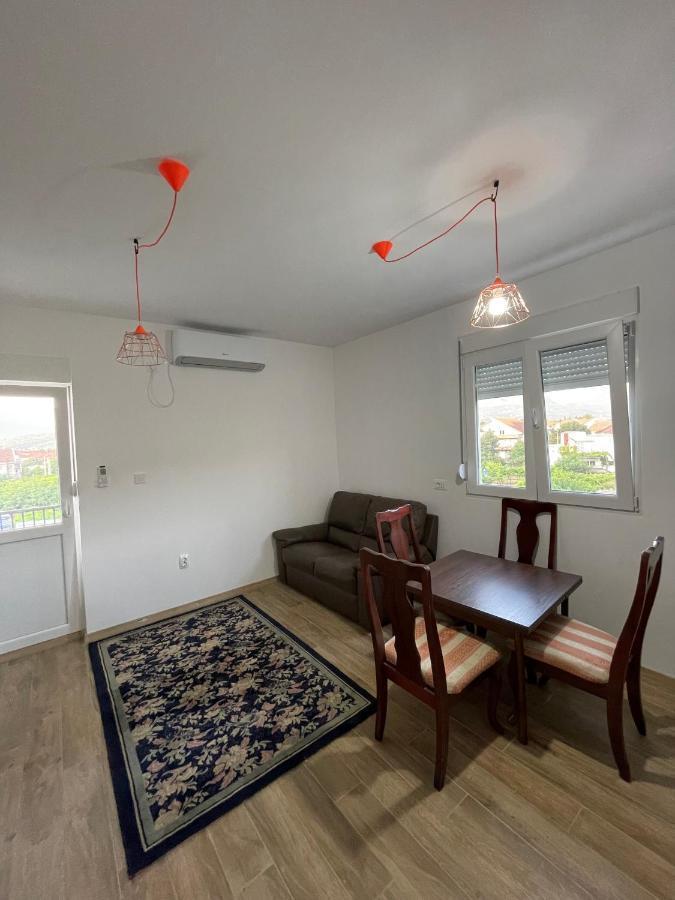 Entire Spacious Apartment With Free Parking Podgorica Exteriör bild
